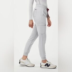 Figs Medium Tall Cement Zamoras